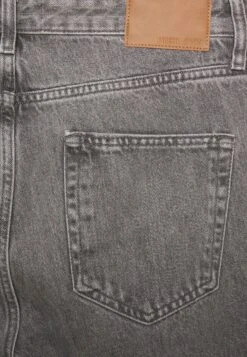 Pier One Mid Raise Straight Fit - Relaxed Fit Jeans - Grey Denim -Pier One Verkoopwinkel 0c7a1c515ecb43fbb441053acc41967b