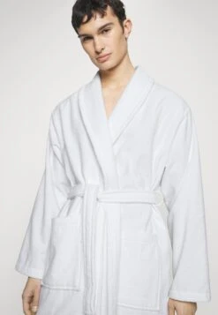 Pier One Shawl Towel Bathrobe - Badjas - White -Pier One Verkoopwinkel 1750537fe5284a27957b17c8aded1f98
