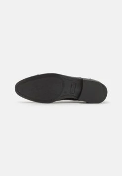 Pier One Sportieve Veterschoenen - Black 10 Pier One Sportieve Veterschoenen - Black -Pier One Verkoopwinkel 3c10b38f774d488db66364b64a852159