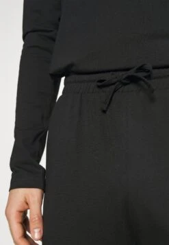 Pier One Pyjama - Black -Pier One Verkoopwinkel 842cc55e81224f6ca06ad94aae25d25c