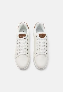 Pier One Sneakers Laag - White -Pier One Verkoopwinkel a459a37a54644a3aa05e27c6f0a40515