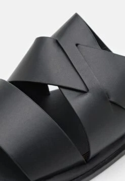 Pier One Muiltjes - Black -Pier One Verkoopwinkel b50a1b42a3ee4cfaa6748df68bcbfe4c