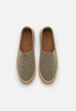 Pier One Espadrilles - Brown 9 Pier One Espadrilles - Brown -Pier One Verkoopwinkel b8b6a1b5c8f4462e91558b6bd6046520