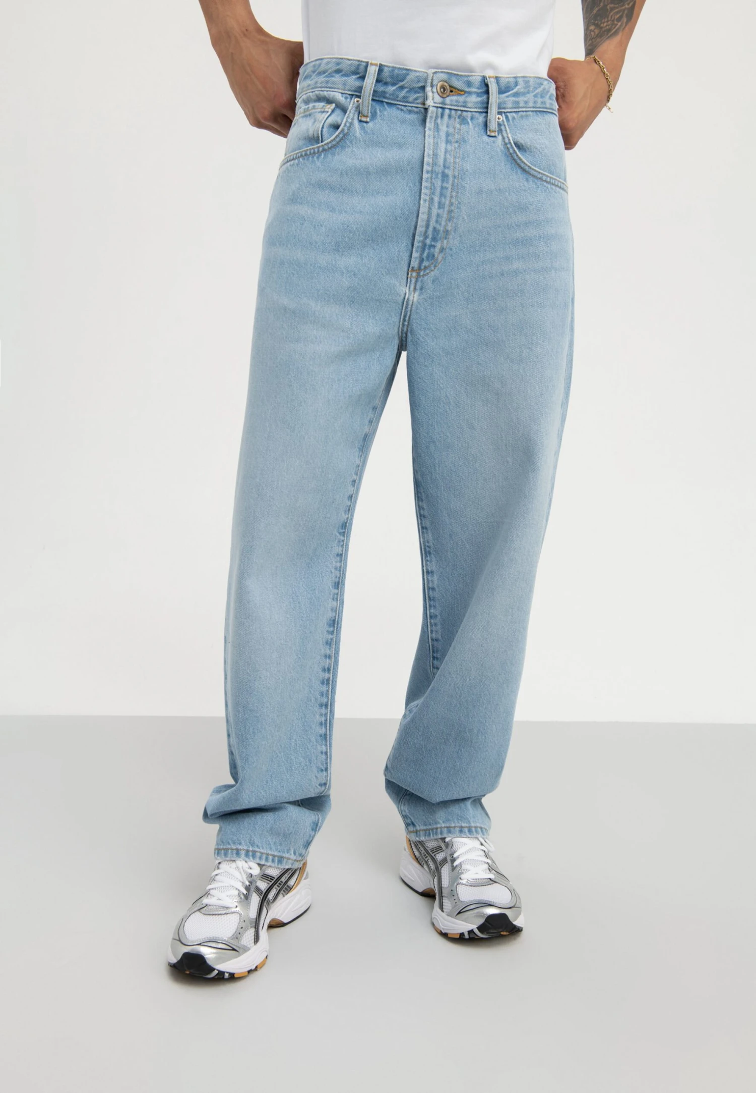 Pier One Relaxed Fit Jeans - Light Blue Denim 1 Pier One Relaxed Fit Jeans - Light Blue Denim