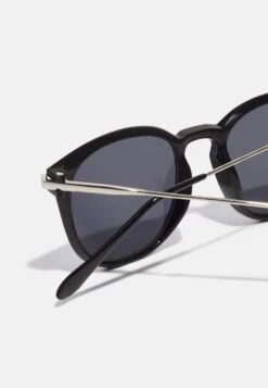 Pier One Zonnebril - Black -Pier One Verkoopwinkel e1238979fc144555bfd451a98b4e6bbf